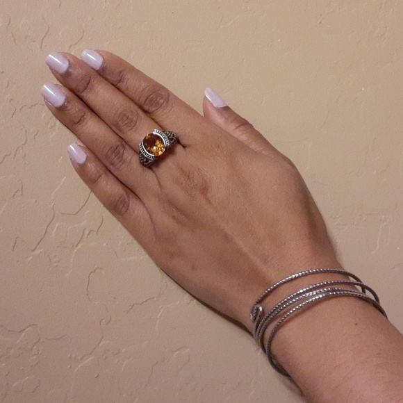 925 Artisan Crafted Citrine Ring. PRICE IS FIRM. - Picture 3 of 8